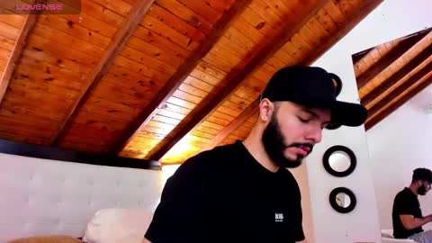   online show from November 2025 12:49:01 PM