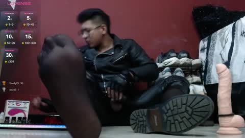 Tom online show from December 2024 02:17:01 PM