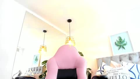 Snapshot of tom_cooper_1 chatting on November 2025 12:05:01 PM Master of pleasure online show from November 2025 12:05:01 PM