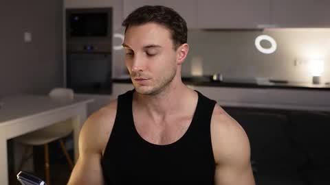 Tom online show from December 2025 07:47:02 AM