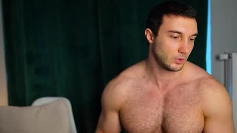 Tom online show from February 2026 07:18:01 AM