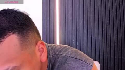 Snapshot of tom_muscle1 chatting on October 2025 11:53:02 AM Tom muscle1 online show from October 2025 11:53:02 AM