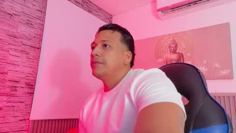 Tom muscle1 online show from February 2026 11:49:01 AM