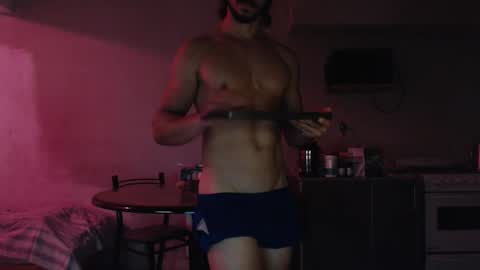 Snapshot of tom_show chatting on February 2026 11:43:01 PM tom_show online show from February 2026 11:43:01 PM