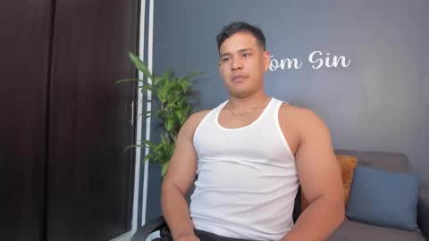 Tom Sin online show from December 2024 09:00:02 PM