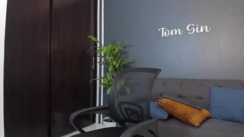 Tom Sin online show from January 2025 05:59:02 PM