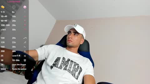 tom online show from December 2024 01:43:01 AM