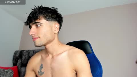 tom online show from January 2025 09:18:02 PM