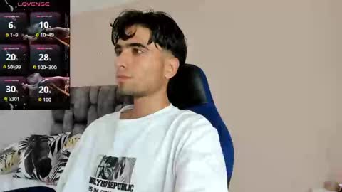tom online show from October 2025 09:31:02 PM