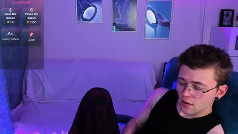 tomas_norton online show from May 2026 09:23:01 PM