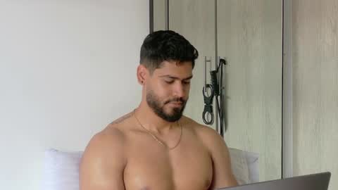 Tomas Ferrer online show from June 2026 07:29:01 PM