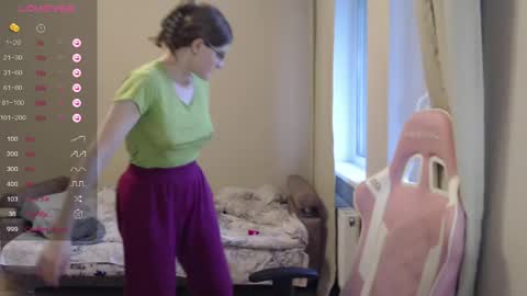 Snapshot of tomato_tease chatting on May 2026 05:32:02 PM tomato_tease online show from May 2026 05:32:02 PM