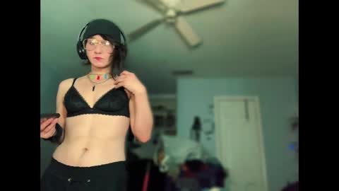 tomboy_titties online show from January 2026 07:36:02 AM