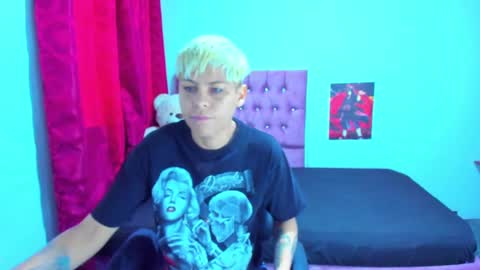 tomboygirl69 online show from February 2025 03:39:01 PM