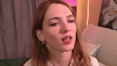 Lana online show from August 2026 07:06:01 PM