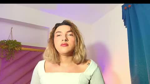 Snapshot of tomlondon_ chatting on October 2025 01:47:02 PM online show from October 2025 01:47:02 PM