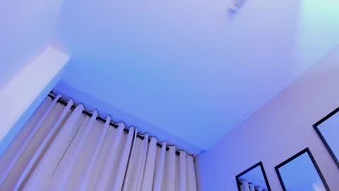 Tomas online show from April 2026 04:34:01 AM