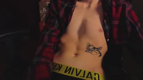 Tommie online show from November 2025 05:43:01 AM