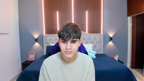 Tommy  online show from October 2025 03:31:02 AM