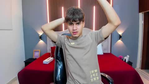 Tommy  online show from October 2025 04:20:02 AM