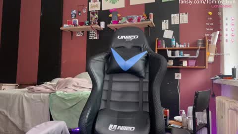 Snapshot of tommy__gun_ chatting on December 2024 11:02:01 AM Tommy and Katana online show from December 2024 11:02:01 AM