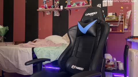 Snapshot of tommy__gun_ chatting on December 2024 02:38:02 PM Tommy and Katana online show from December 2024 02:38:02 PM