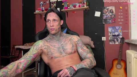 Snapshot of tommy__gun_ chatting on December 2024 01:44:02 PM Tommy and Katana online show from December 2024 01:44:02 PM