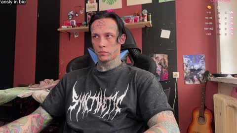 Snapshot of tommy__gun_ chatting on January 2025 08:36:01 AM Tommy and Katana online show from January 2025 08:36:01 AM