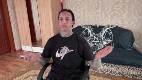 Snapshot of tommy__gun_ chatting on January 2025 07:53:01 AM Tommy and Katana online show from January 2025 07:53:01 AM