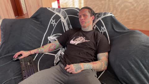 Snapshot of tommy__gun_ chatting on February 2025 06:56:02 AM Tommy and Katana online show from February 2025 06:56:02 AM