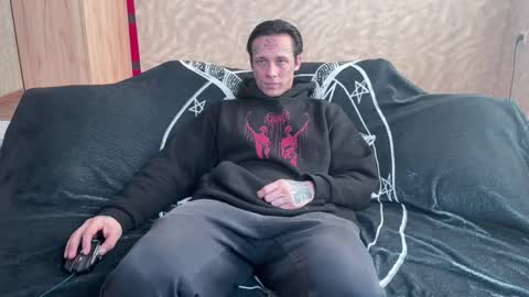 Snapshot of tommy__gun_ chatting on March 2025 06:24:02 AM Tommy and Katana online show from March 2025 06:24:02 AM