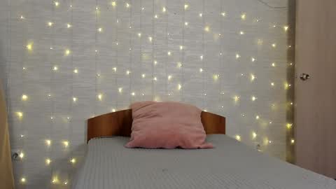 Tommy loves Katie online show from January 2025 10:08:01 AM