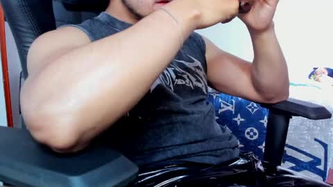 Twitter BreddTommy IG tommy bredd online show from April 2026 06:41:01 PM