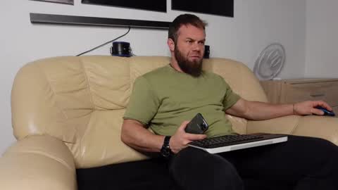 Snapshot of tommy_burnzzz chatting on December 2024 04:09:02 AM tommy burnzzz online show from December 2024 04:09:02 AM