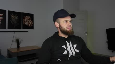  tommy burnzzz  online show from December 2025 11:04:02 AM