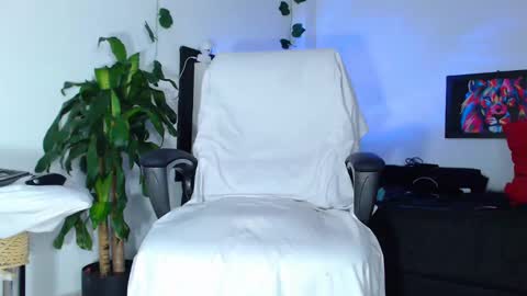 tommy online show from December 2024 02:09:01 AM