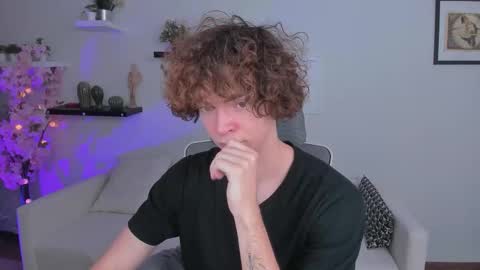 Tommy online show from November 2025 09:42:02 AM