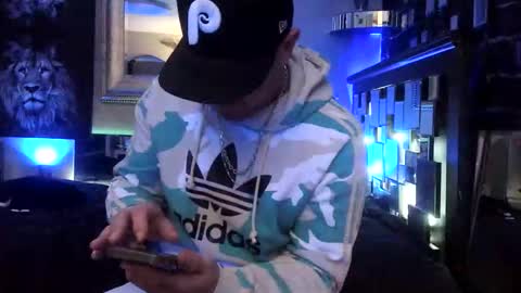 Snapshot of tommy_knuckles chatting on February 2026 10:03:02 AM Tommy online show from February 2026 10:03:02 AM