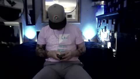 Snapshot of tommy_knuckles chatting on February 2026 01:52:01 PM Tommy online show from February 2026 01:52:01 PM