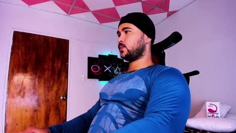 Snapshot of tommy_sccott chatting on December 2024 03:16:02 AM tommy_sccott online show from December 2024 03:16:02 AM