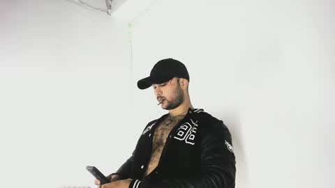 Snapshot of tommy_sccott chatting on October 2025 12:08:01 AM tommy_sccott online show from October 2025 12:08:01 AM