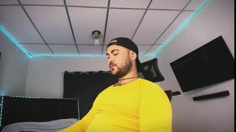 Snapshot of tommy_sccott chatting on February 2026 09:20:02 PM tommy_sccott online show from February 2026 09:20:02 PM