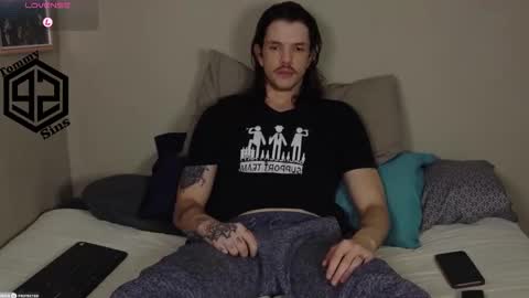 Tommy Sins online show from November 2025 08:24:02 PM