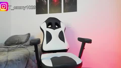 Snapshot of tommy_vm chatting on December 2024 03:26:02 AM Tommy online show from December 2024 03:26:02 AM