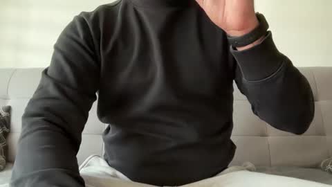 tommyjay32 online show from September 2025 12:28:02 PM