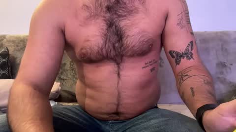 tommyjay32 online show from November 2025 02:43:02 PM