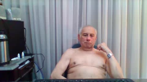 Snapshot of tommylecock chatting on October 2025 02:58:02 PM tommylecock online show from October 2025 02:58:02 PM