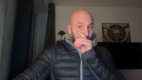 Thomas Fit online show from November 2025 05:57:01 PM