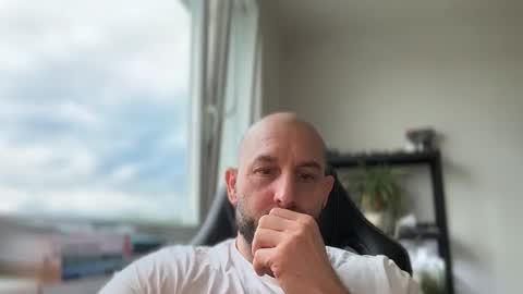 Thomas Fit online show from May 2026 05:03:02 AM
