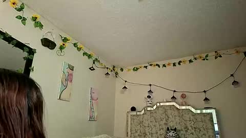 leyla  online show from February 2026 10:15:02 PM